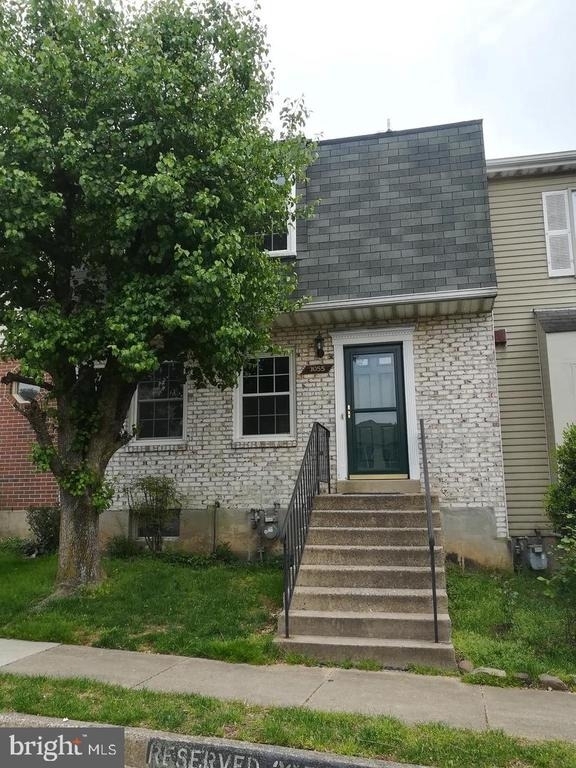3055 Hickory Grove Court - Photo 0