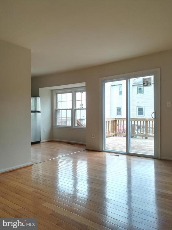 3055 Hickory Grove Court - Photo 3