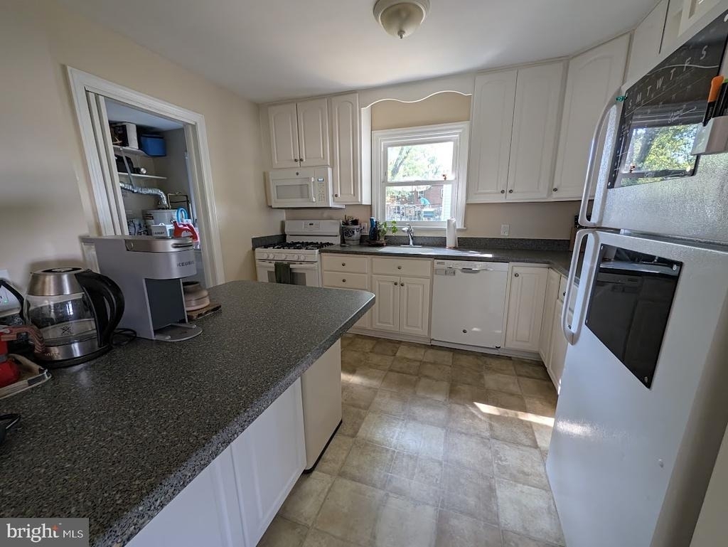 2853 Fairmont Street - Photo 35