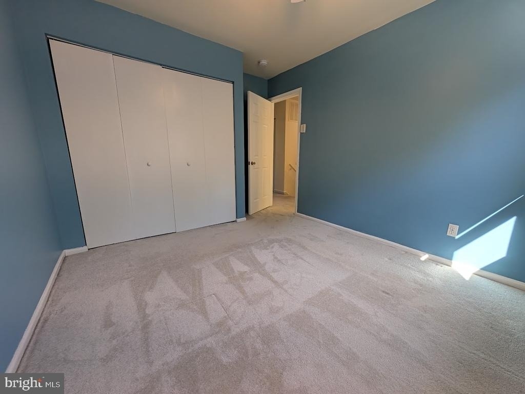 8241 Clifton Farm Court - Photo 19