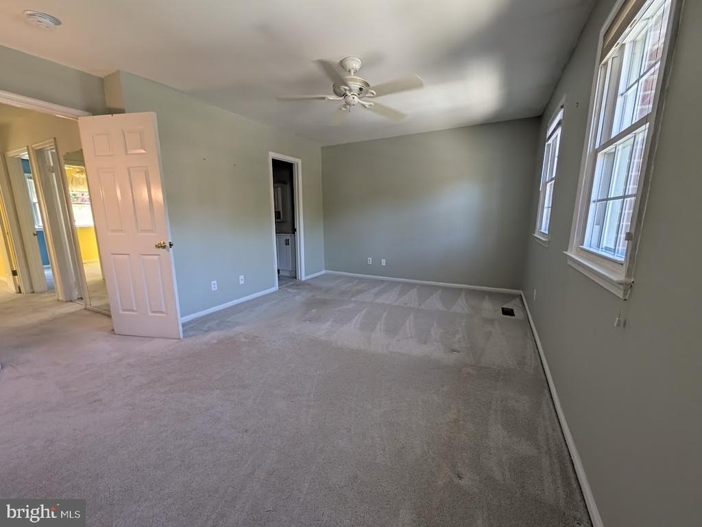 8241 Clifton Farm Court - Photo 26