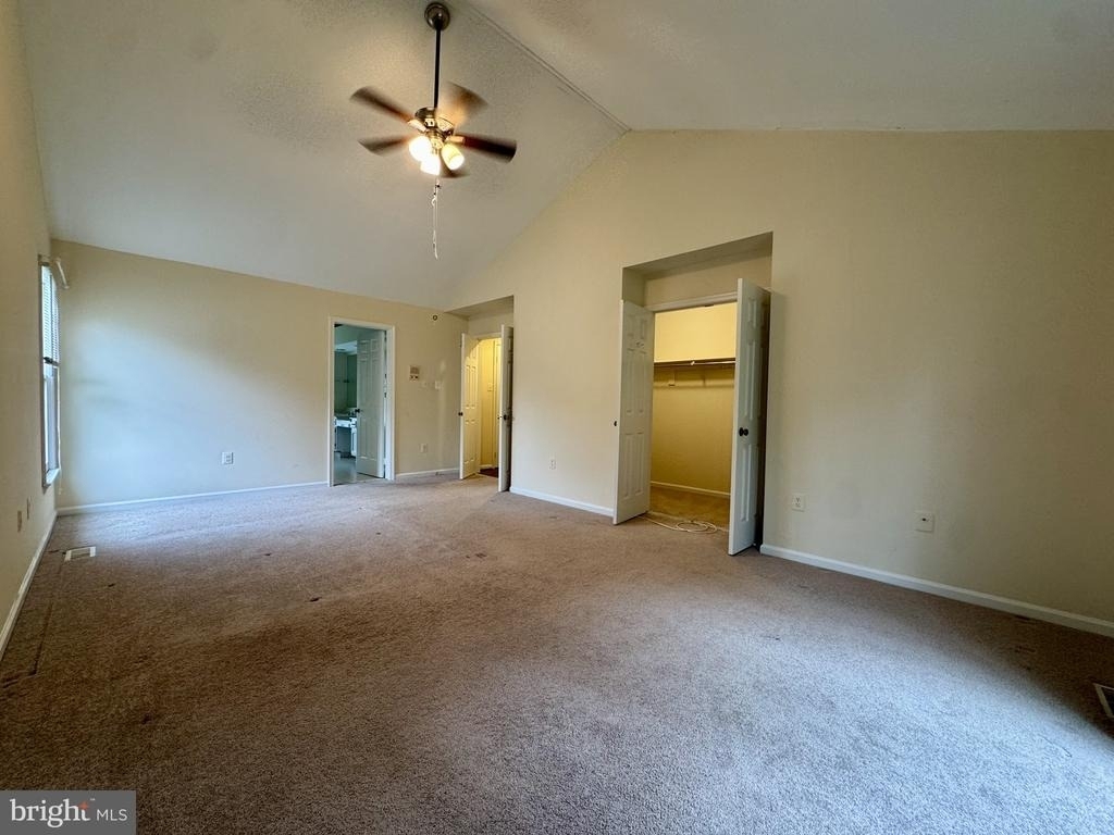 8470 Clover Leaf Drive - Photo 10