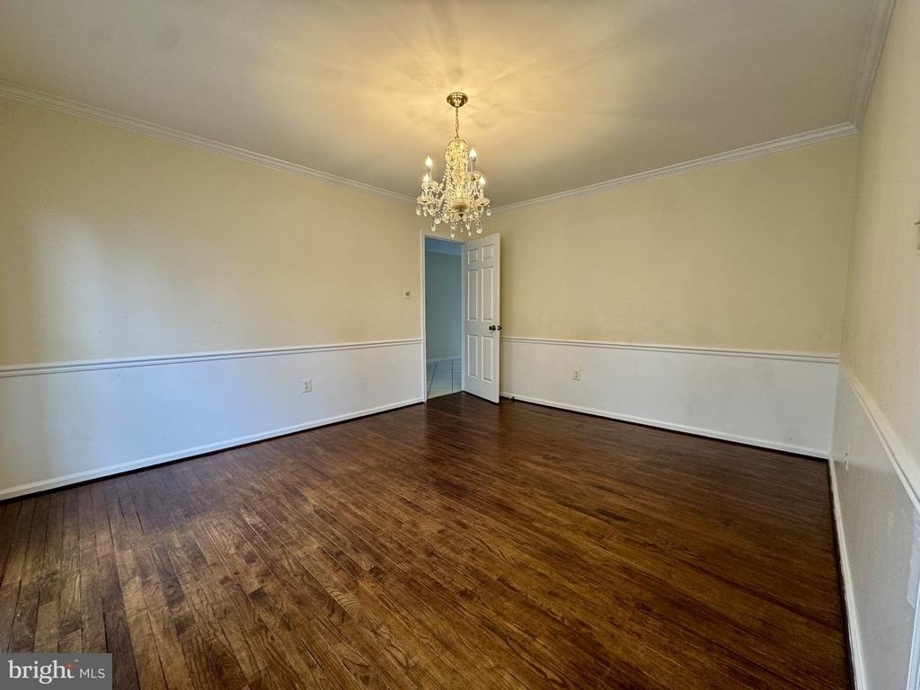 8470 Clover Leaf Drive - Photo 8