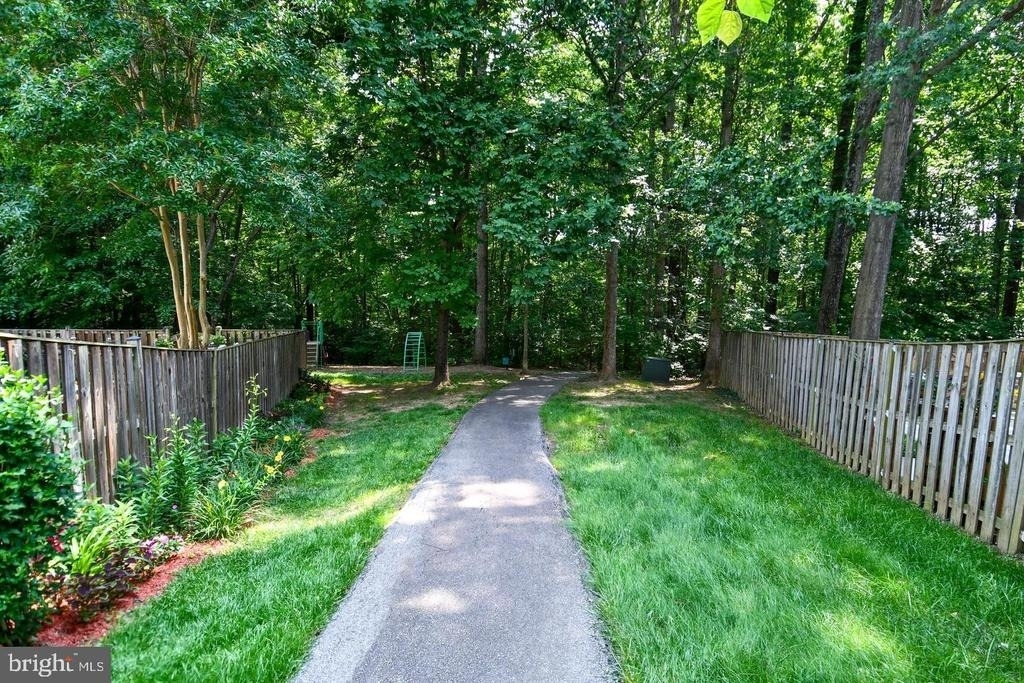 8335 Windfall Road - Photo 32