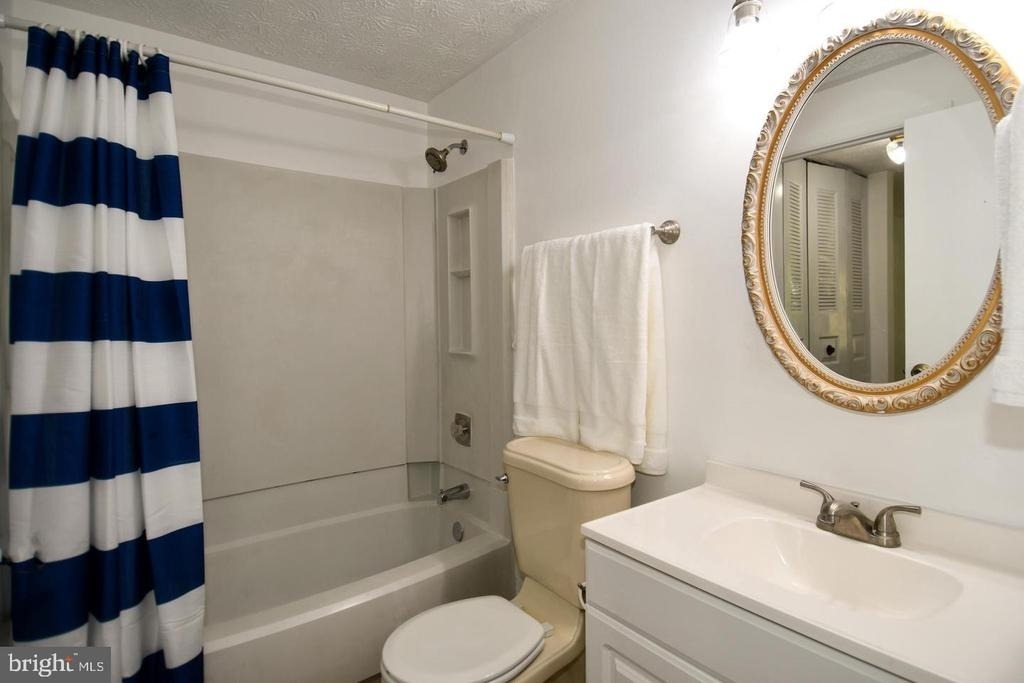 8335 Windfall Road - Photo 18