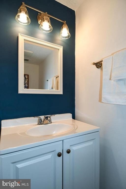 8335 Windfall Road - Photo 29