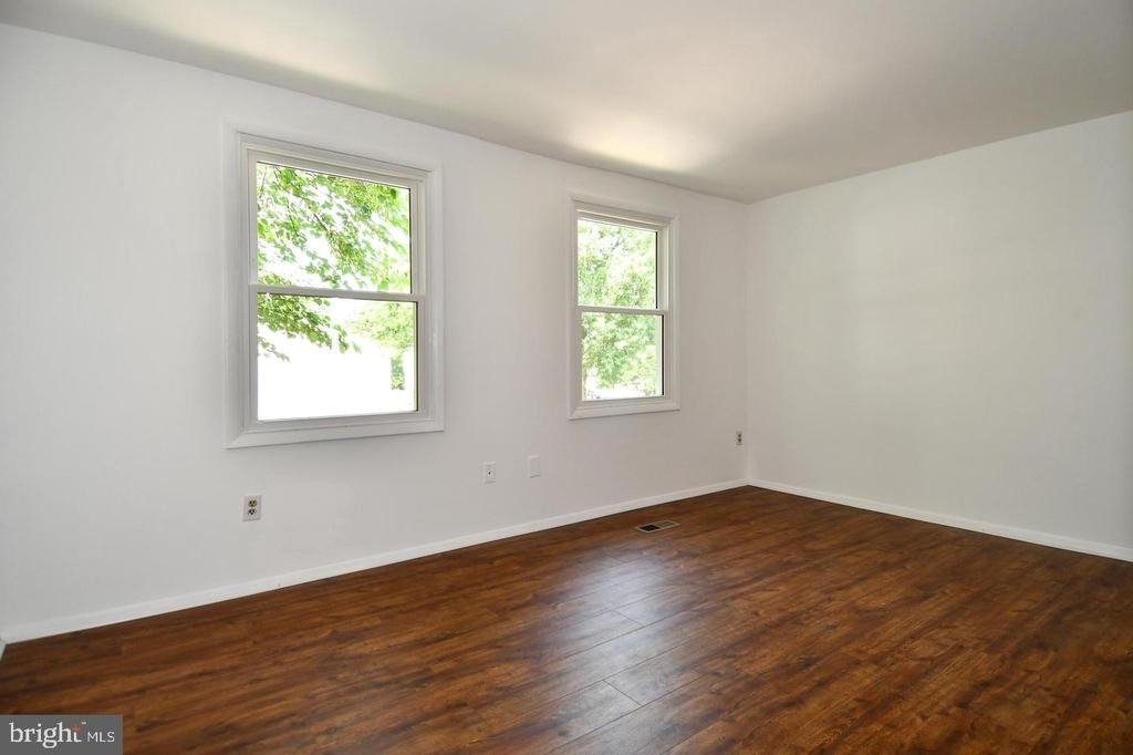 8335 Windfall Road - Photo 8