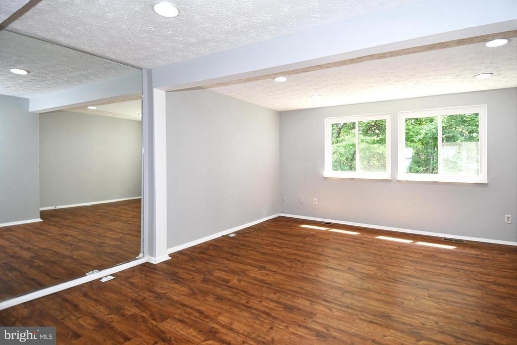 8335 Windfall Road - Photo 6