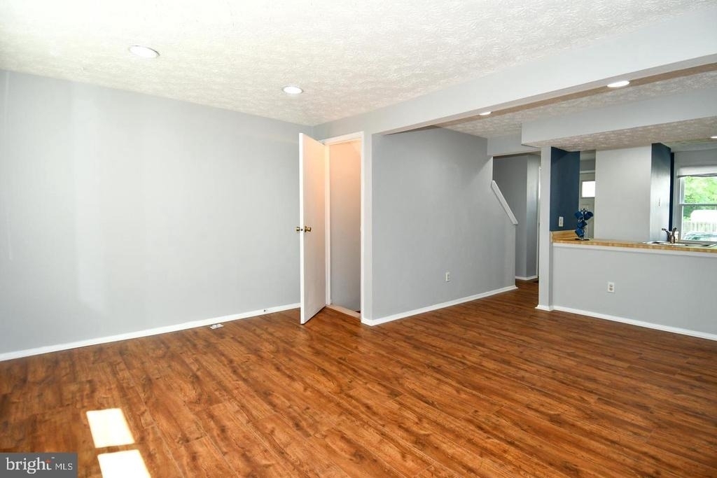 8335 Windfall Road - Photo 9