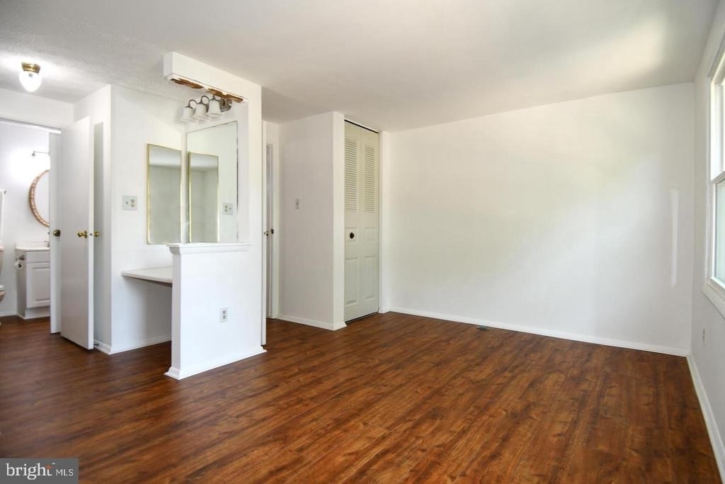 8335 Windfall Road - Photo 15