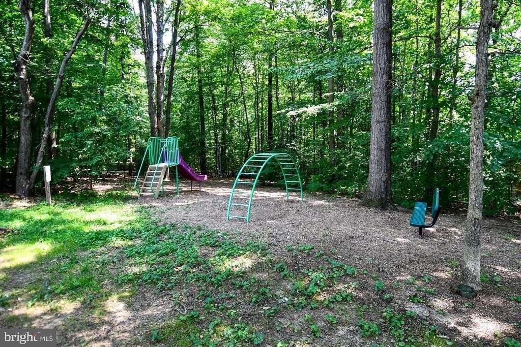 8335 Windfall Road - Photo 33