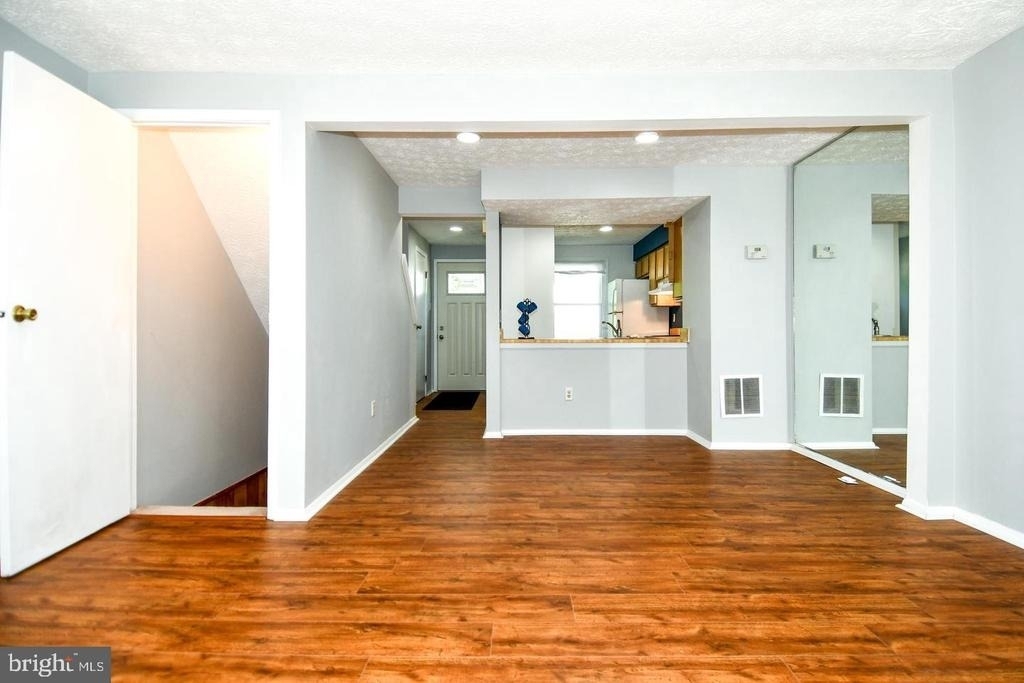 8335 Windfall Road - Photo 4
