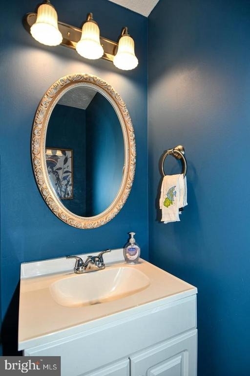 8335 Windfall Road - Photo 11