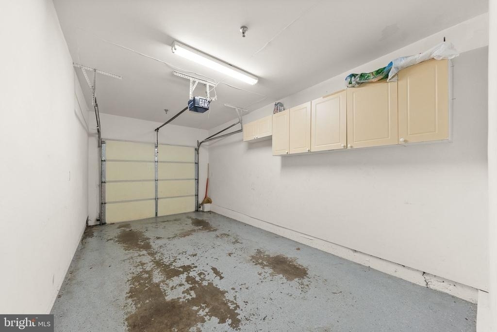 4510 Superior Square - Photo 20