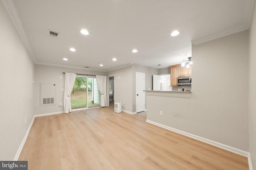 4510 Superior Square - Photo 5