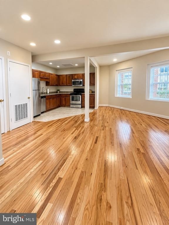 209 Hanover Street - Photo 2