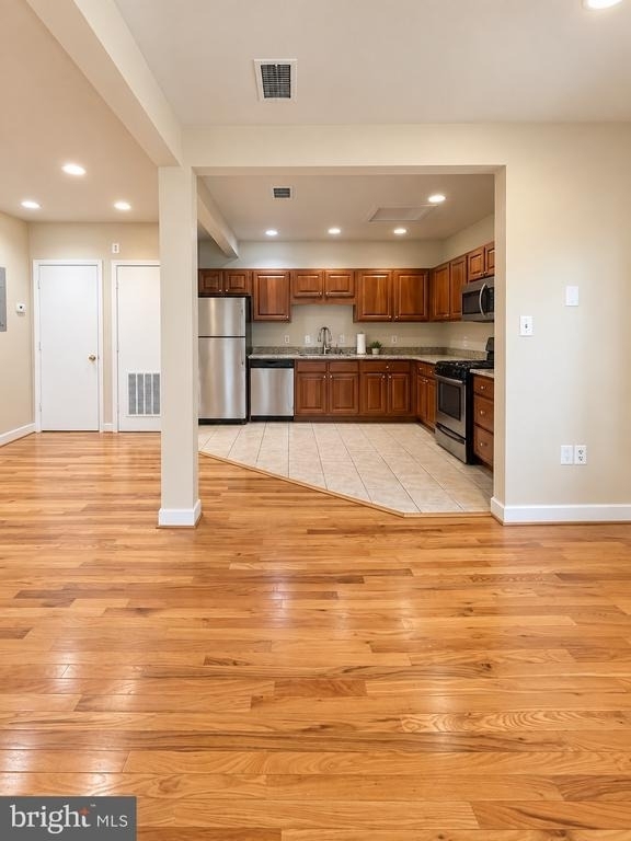 209 Hanover Street - Photo 3