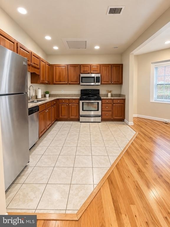 209 Hanover Street - Photo 6