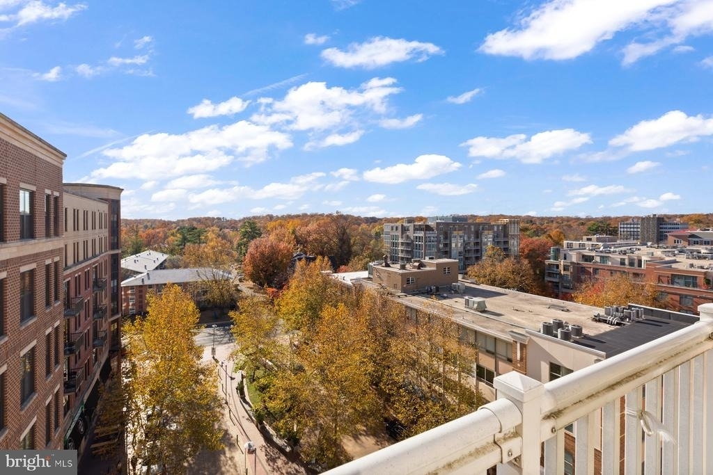 444 W Broad Street - Photo 26