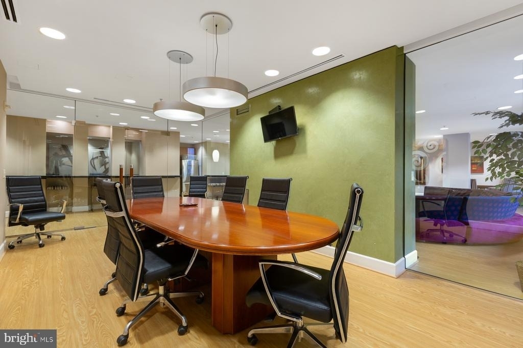 444 W Broad Street - Photo 37
