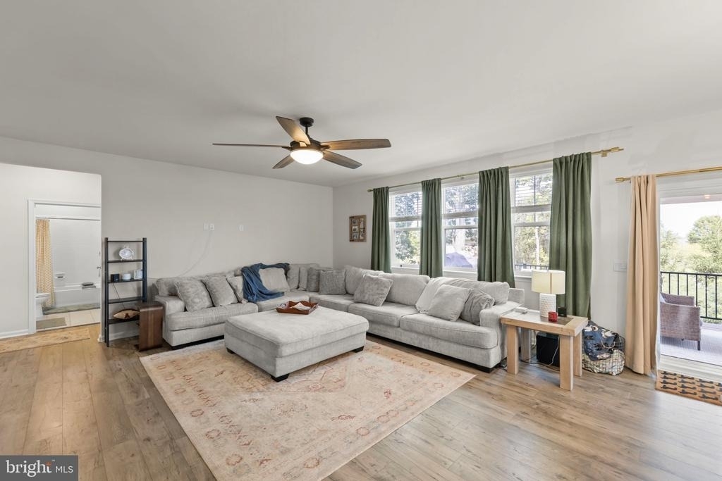 404 Norris Street - Photo 2