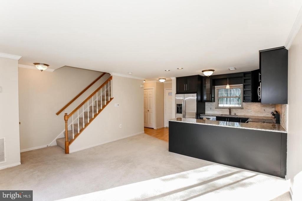 947 S Scott Street - Photo 3