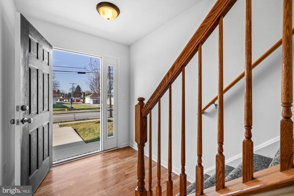 96 Breezewood Drive - Photo 1
