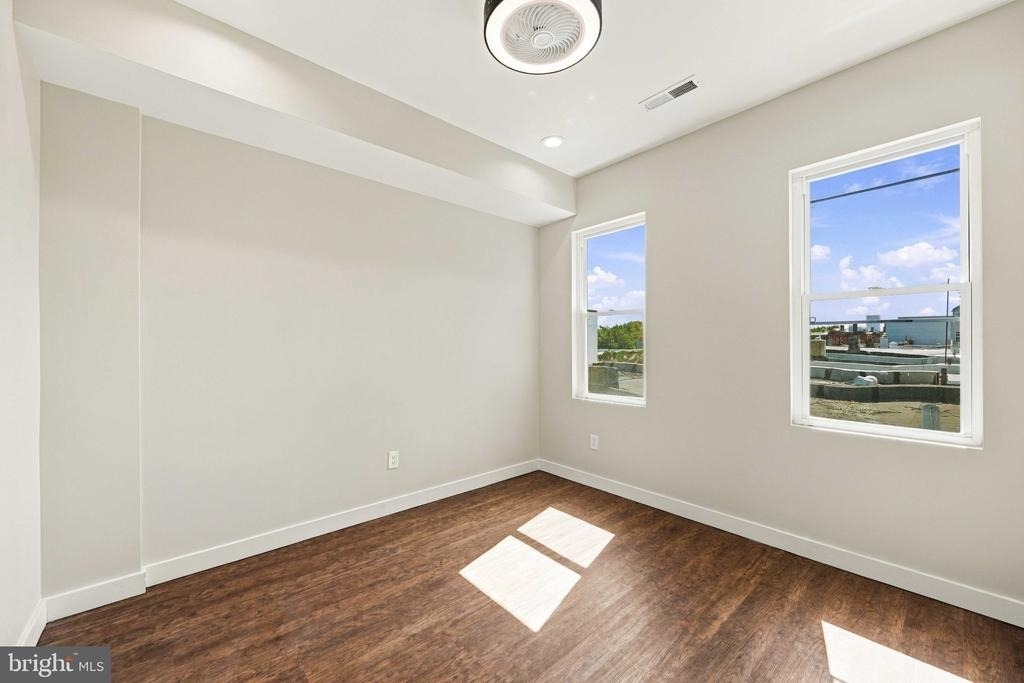 2816 Cecil B Moore Avenue - Photo 17