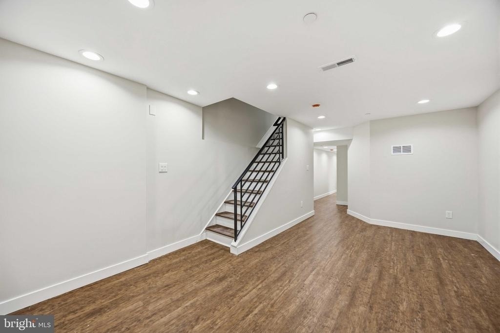 2816 Cecil B Moore Avenue - Photo 19