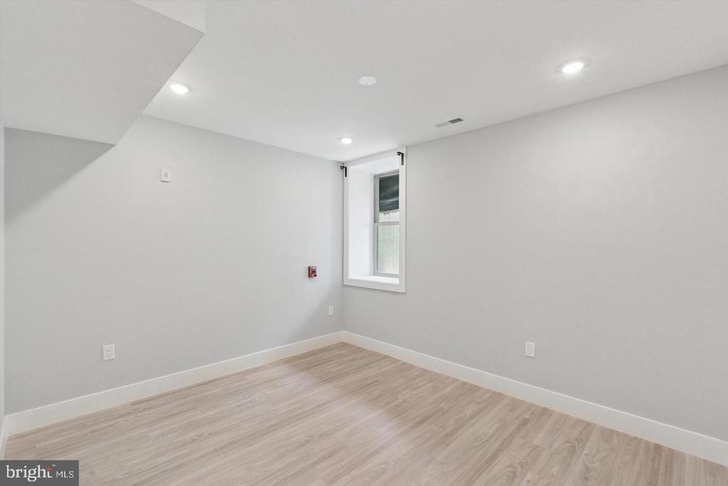 2401 N 2nd Street - Photo 11