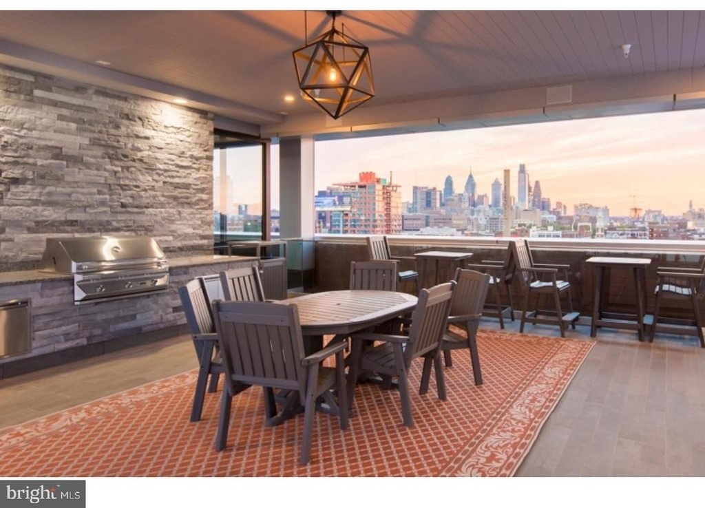235 N Columbus Boulevard - Photo 6