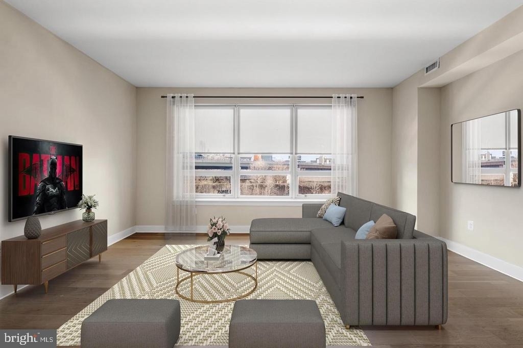 235 N Columbus Boulevard - Photo 9