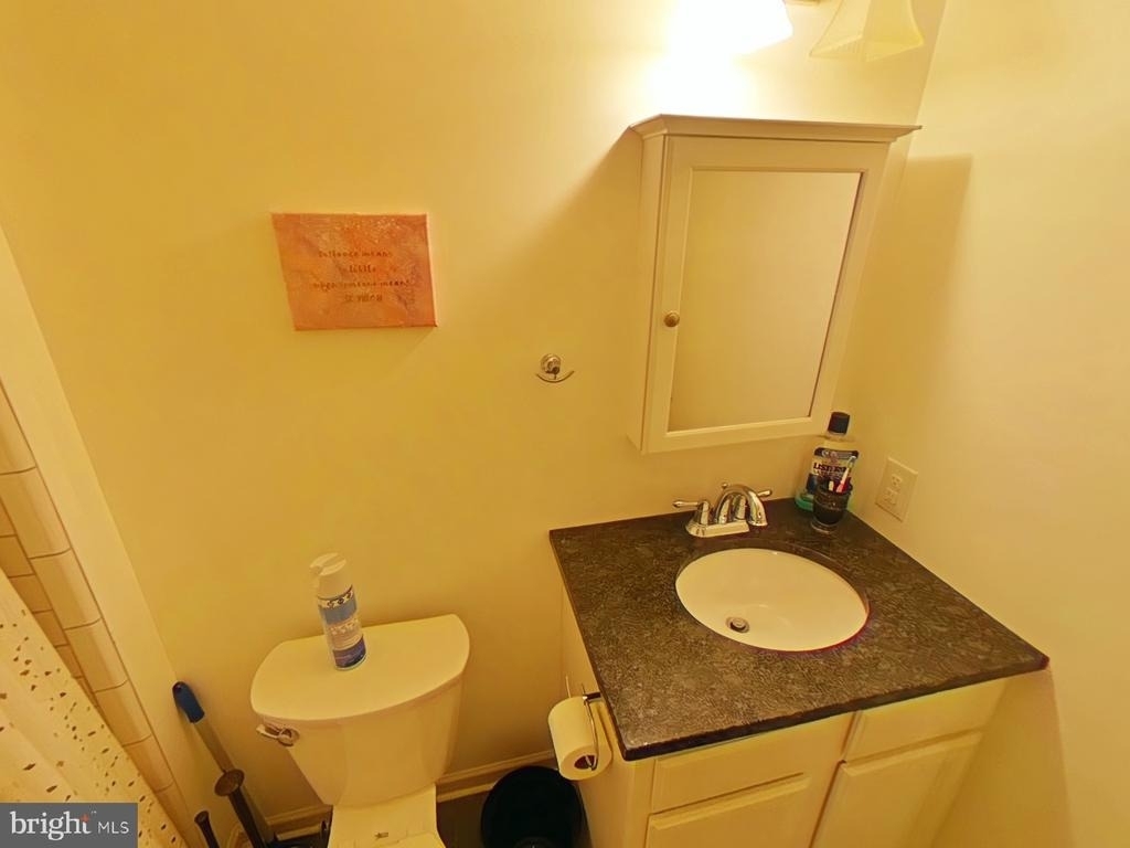 6619 Ridge Ave - Photo 5