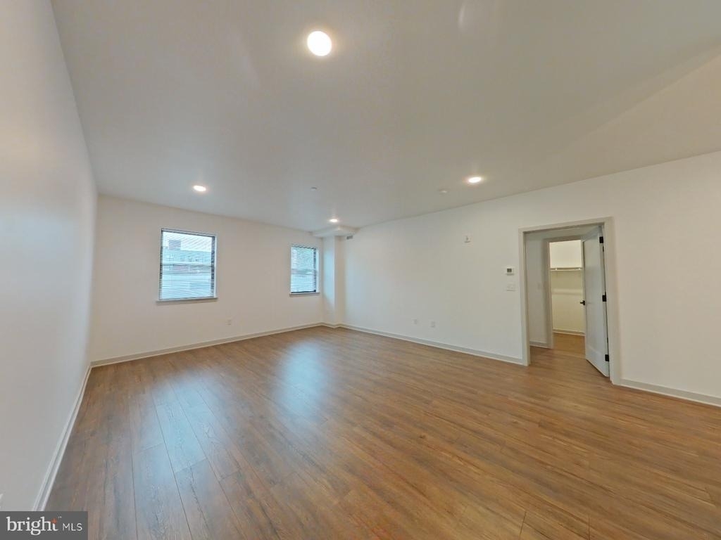 6237 Germantown Avenue - Photo 4