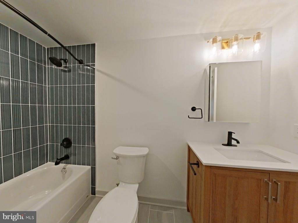 6237 Germantown Avenue - Photo 7