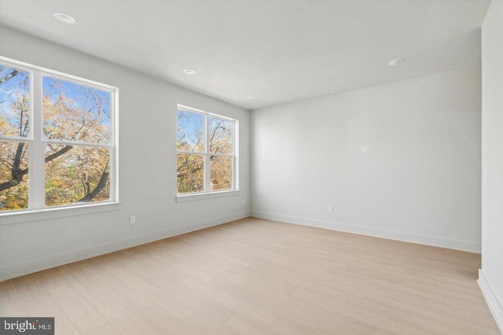 5521 Wayne Avenue - Photo 18