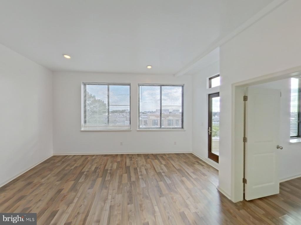 333 Earp Street - Photo 4