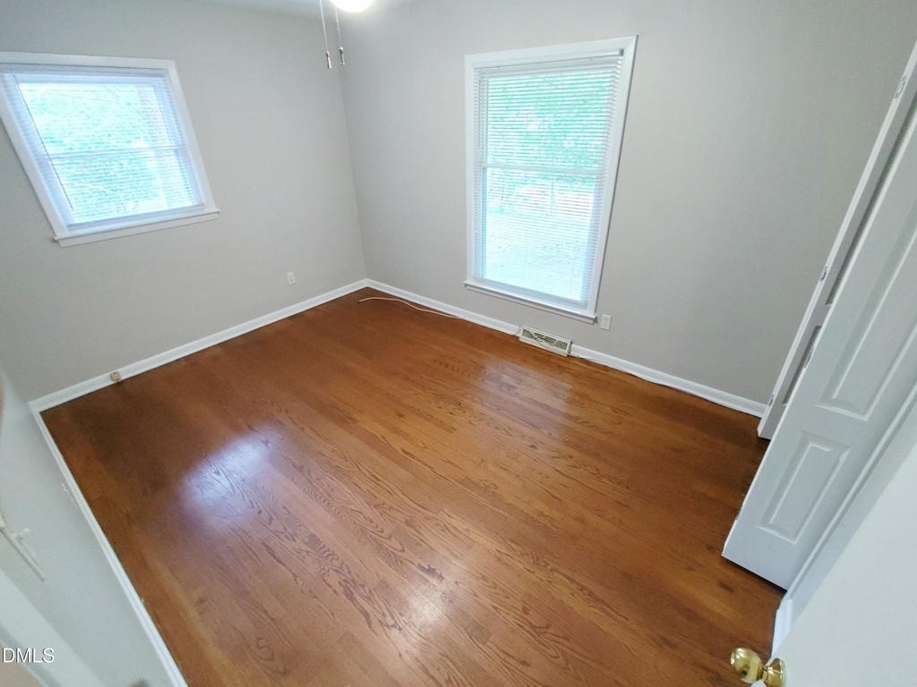 1720 Euclid Road - Photo 10