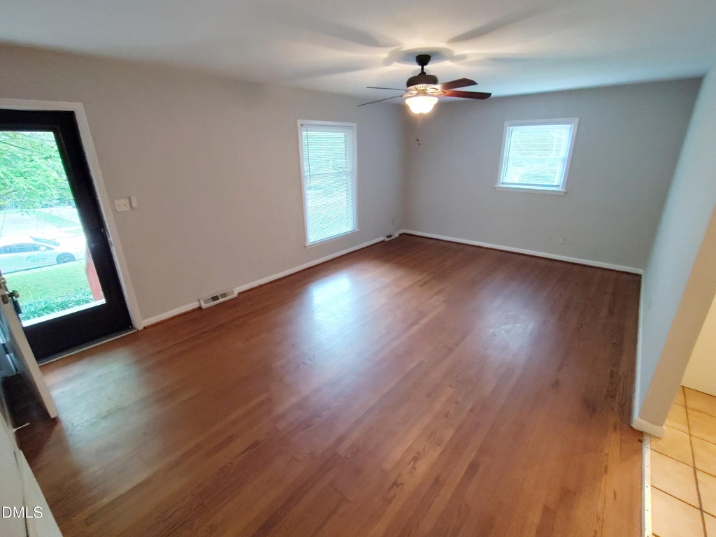 1720 Euclid Road - Photo 2