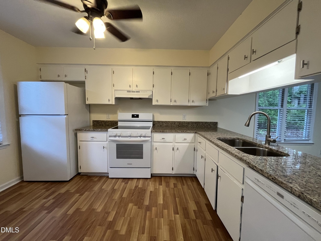 4705 Fargo Court - Photo 2