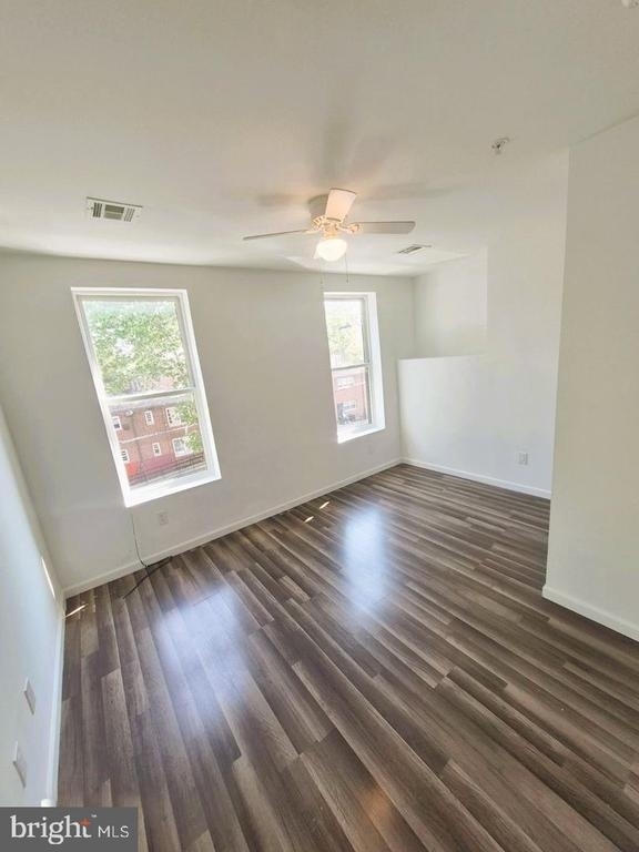 2626 Ridge Avenue - Photo 3