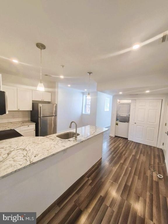 2626 Ridge Avenue - Photo 2