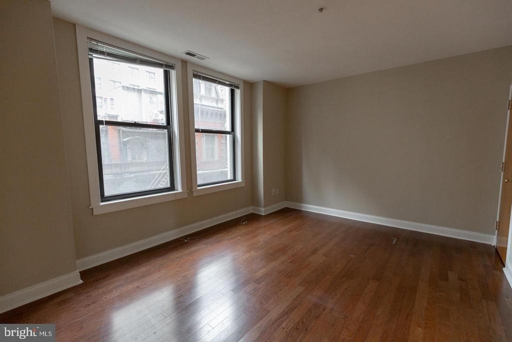 1411-1 Walnut Street - Photo 18