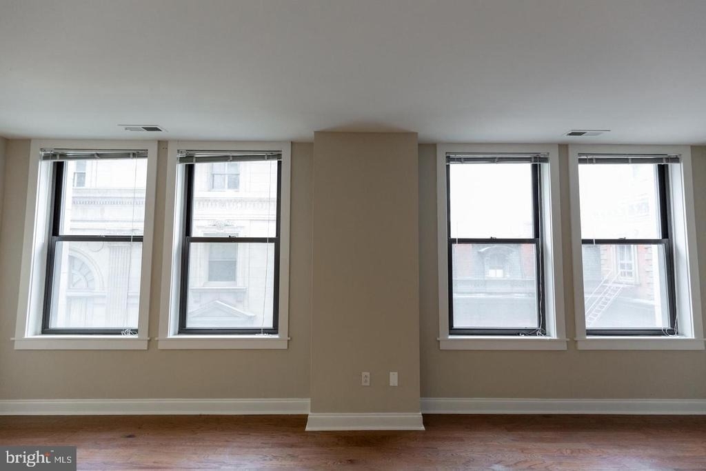 1411-1 Walnut Street - Photo 9