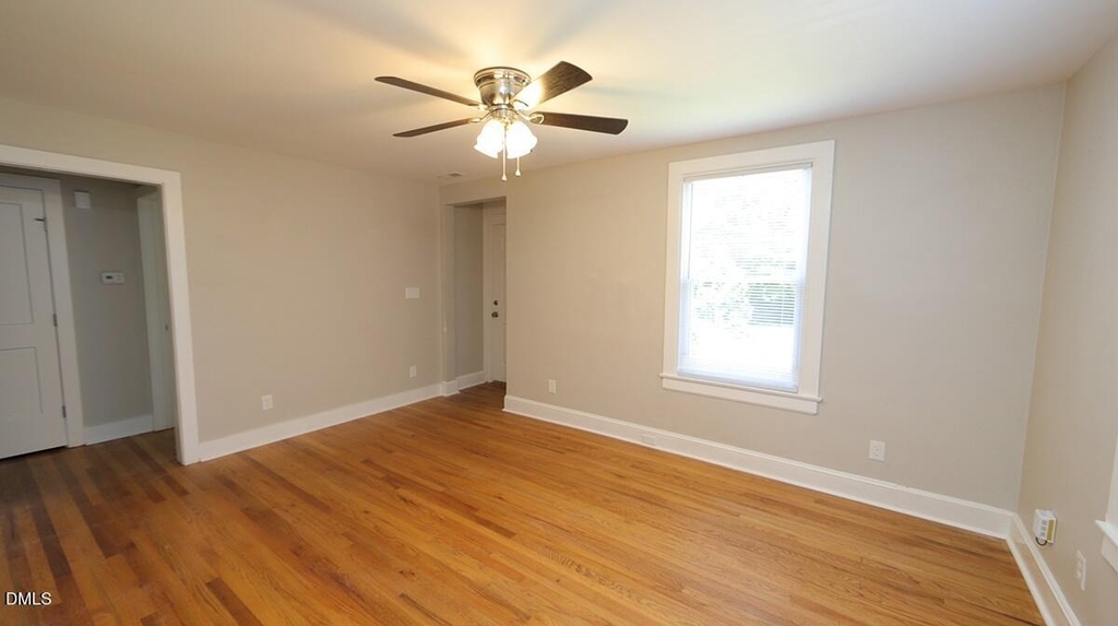 102 E Edgewood Drive - Photo 4