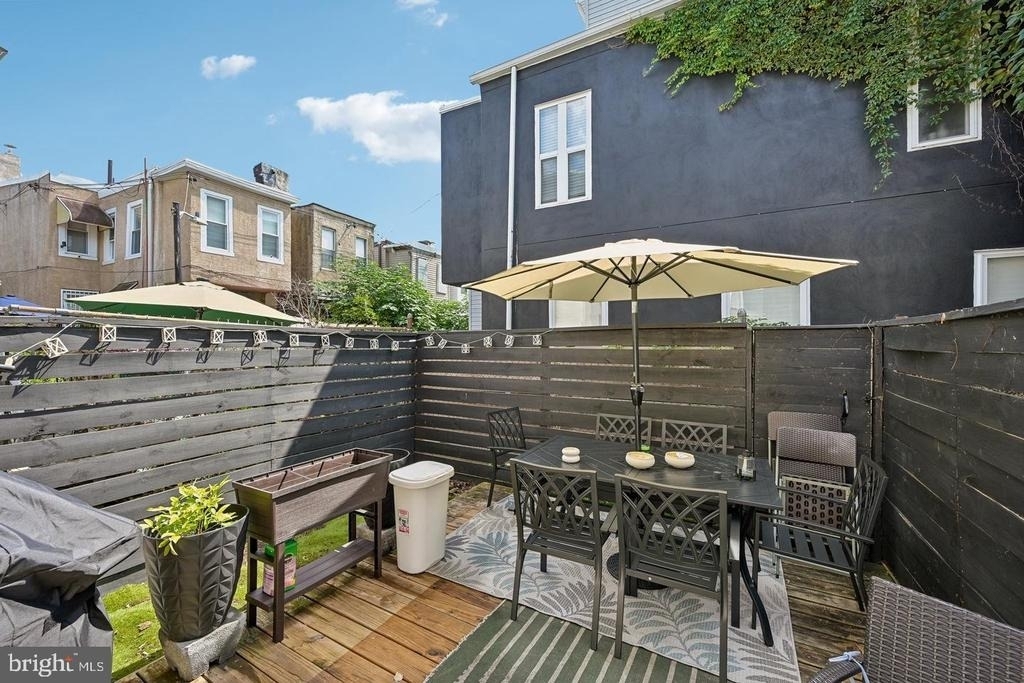 2540 W Montgomery Avenue - Photo 38