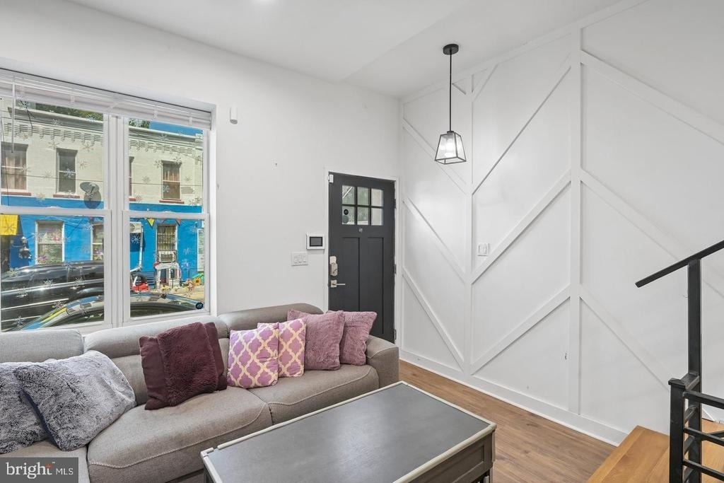 2540 W Montgomery Avenue - Photo 4