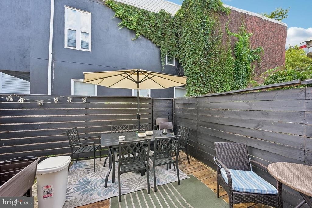 2540 W Montgomery Avenue - Photo 33