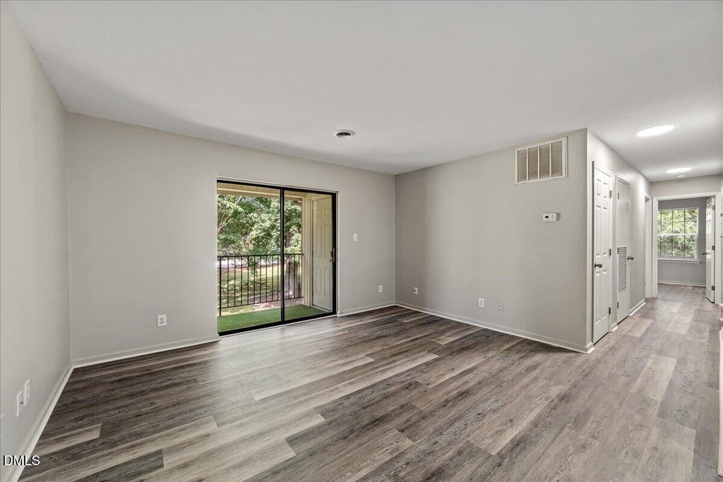 1630 Oxford Road - Photo 0