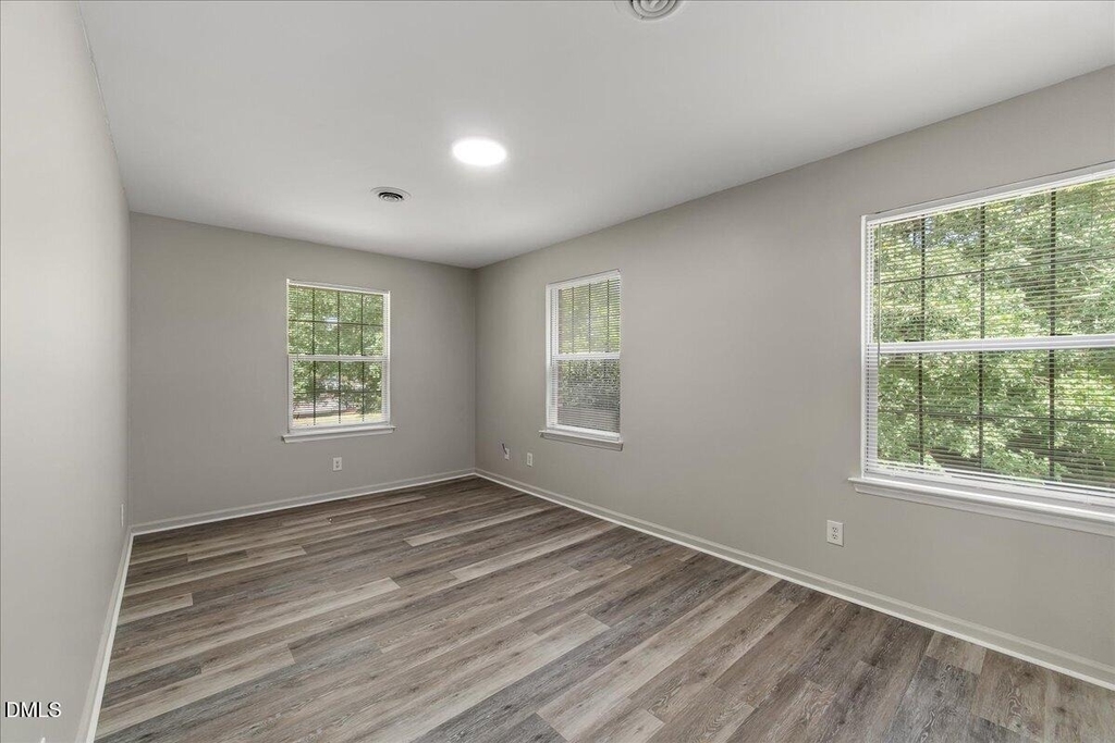 1630 Oxford Road - Photo 13